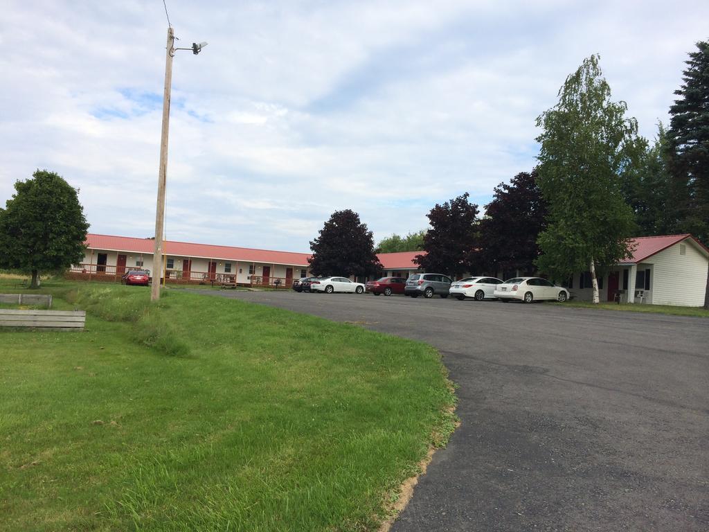 Pulaski Port Lodge Motel מראה חיצוני תמונה